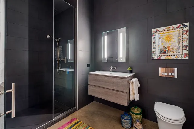 $3,650,000 | 900 West Washington Boulevard, Unit 802, Chicago, IL 60607