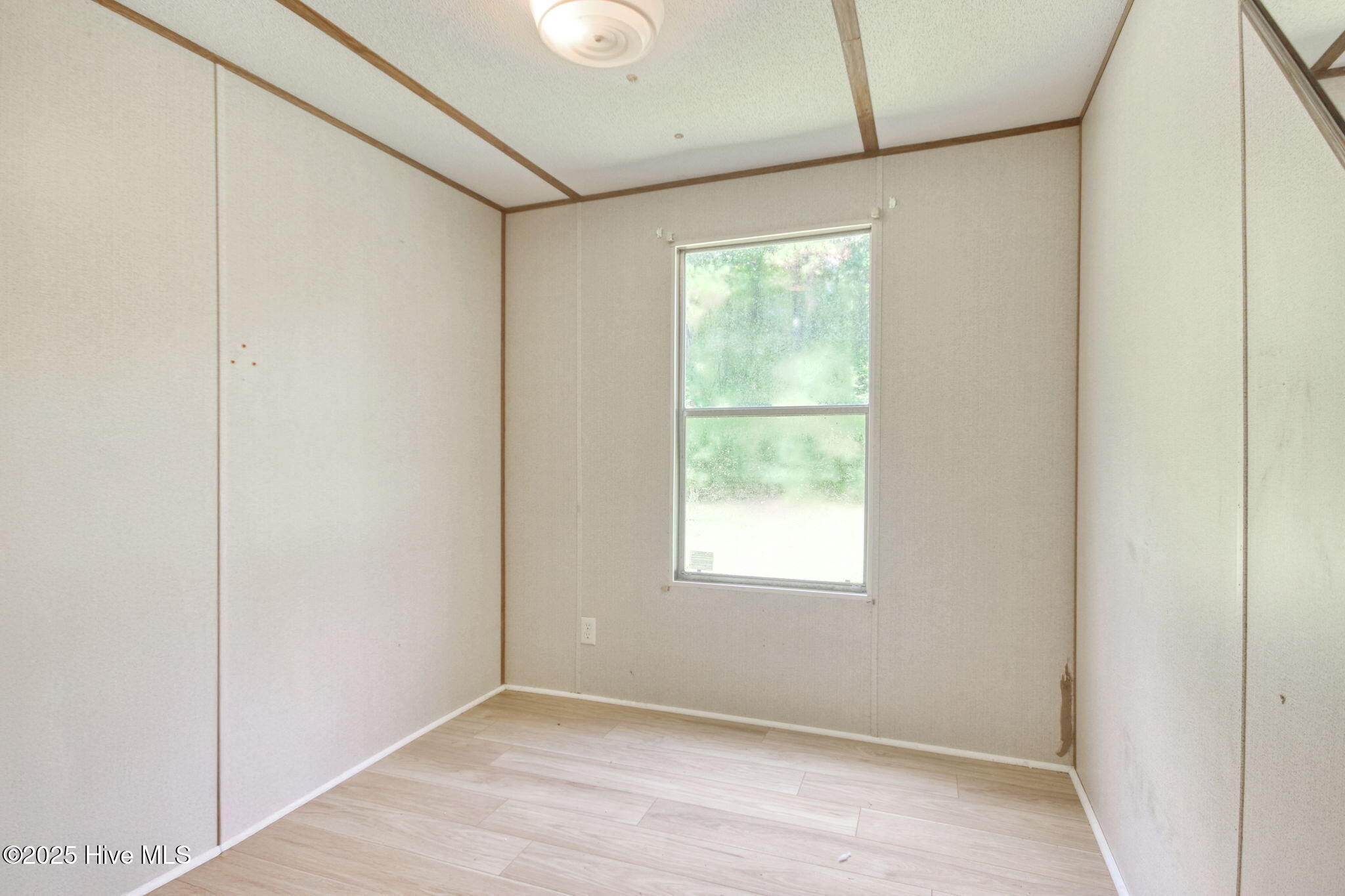 6952 Reed Trail Northwest Ocean Isle Beach, NC 28469 - Photo 12 of 25 Nice functional office with closet