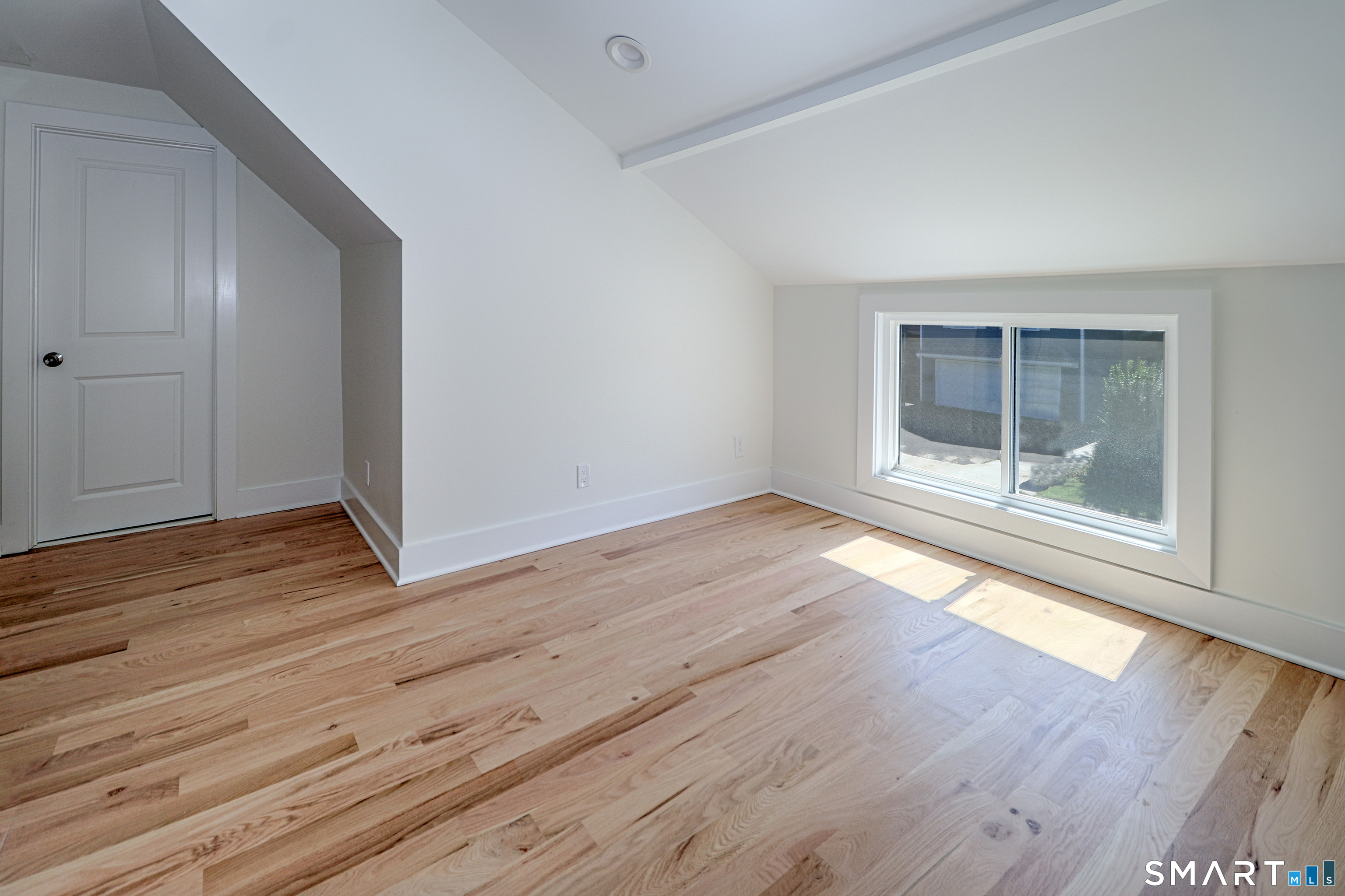 148 Ridgely Avenue Fairfield, CT 06825 - Photo 28 of 37 Office Area