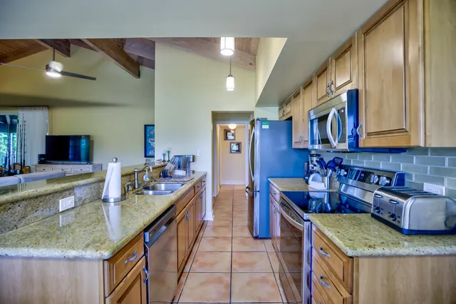 $699,000 | 8301 Marina Villa Drive, Unit 8301, Marathon, FL 33050