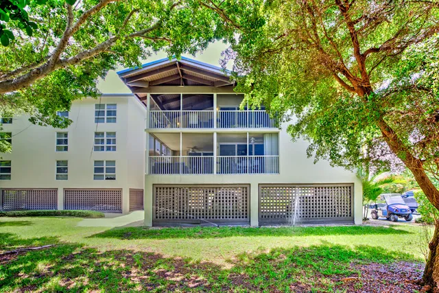$699,000 | 8301 Marina Villa Drive, Unit 8301, Marathon, FL 33050