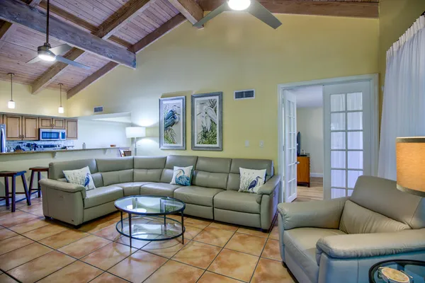 $689,000 | 8301 Marina Villa Drive, Unit 8301, Marathon, FL 33050