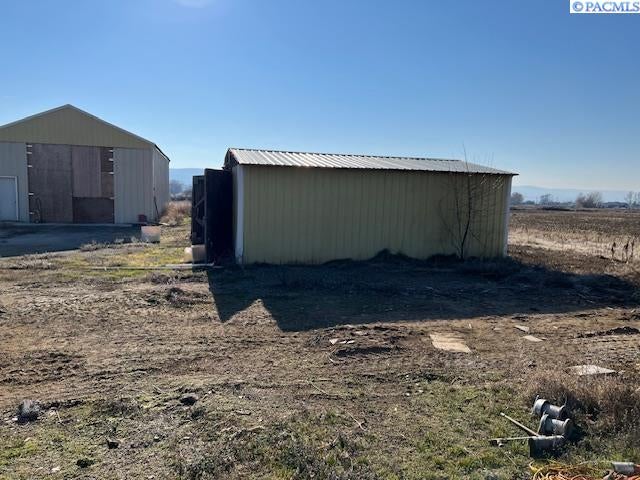 163201 West Apricot Road Prosser, WA 99350 - Photo 7 of 12 Gallery Image 7