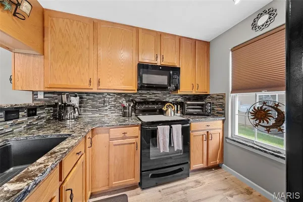 $182,500 | 147 Brandy Mill Circle, Unit B, High Ridge, MO 63049