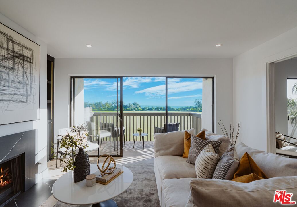 3375 Foothill Road, Unit 523 Carpinteria, CA 93013 - Photo 2 of 14 Gallery Image 2