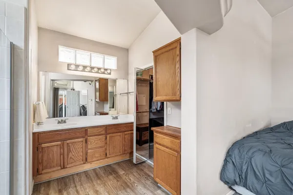 $379,900 | 1607 North Sol Court, Visalia, CA 93292