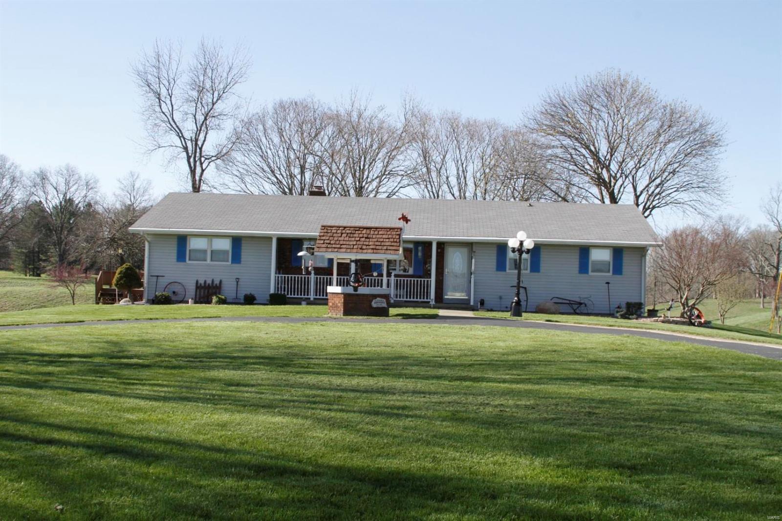 6700 Cecil Road Patoka, IL 62875 - Photo 22 of 64
