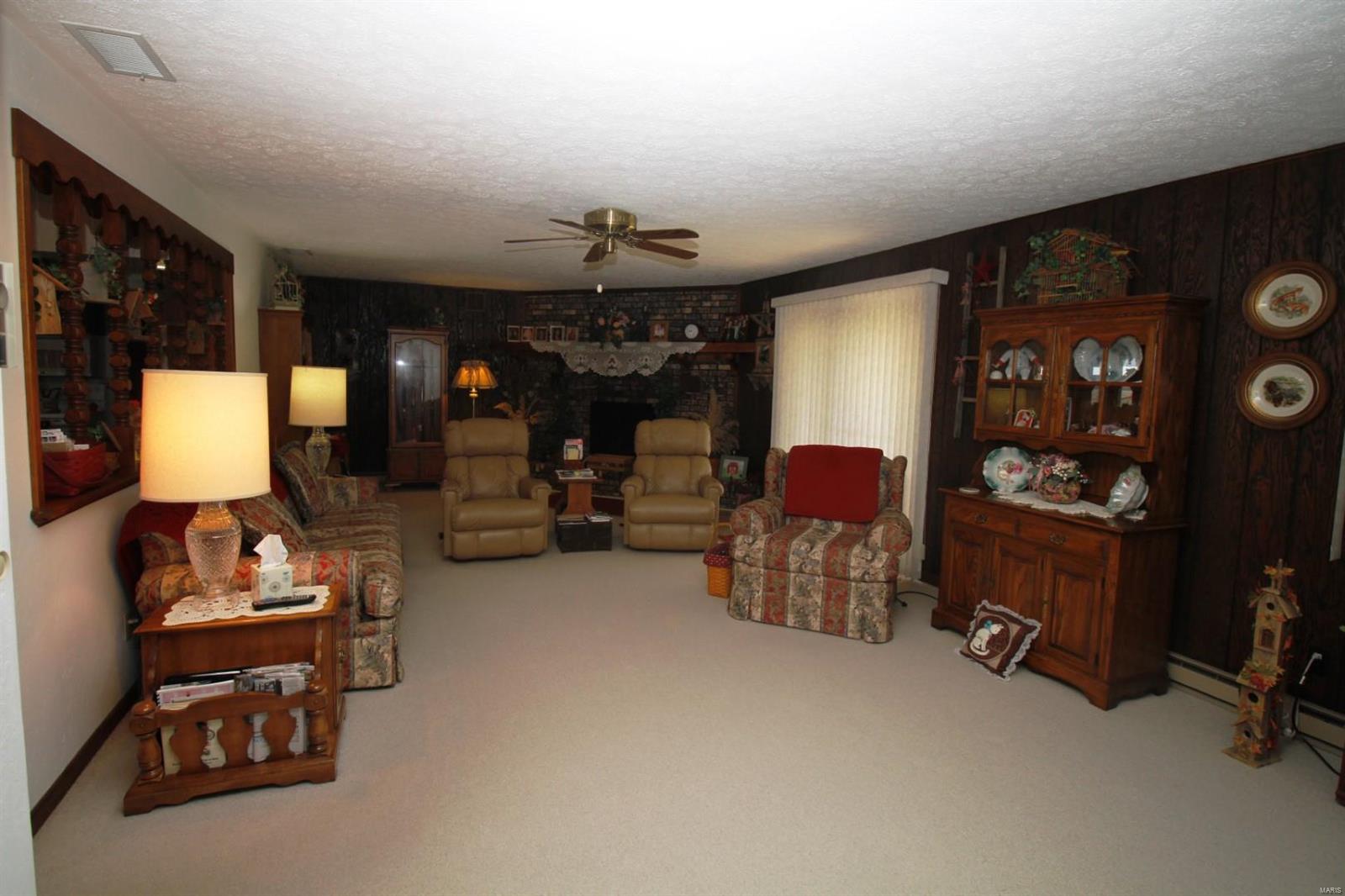 6700 Cecil Road Patoka, IL 62875 - Photo 23 of 64