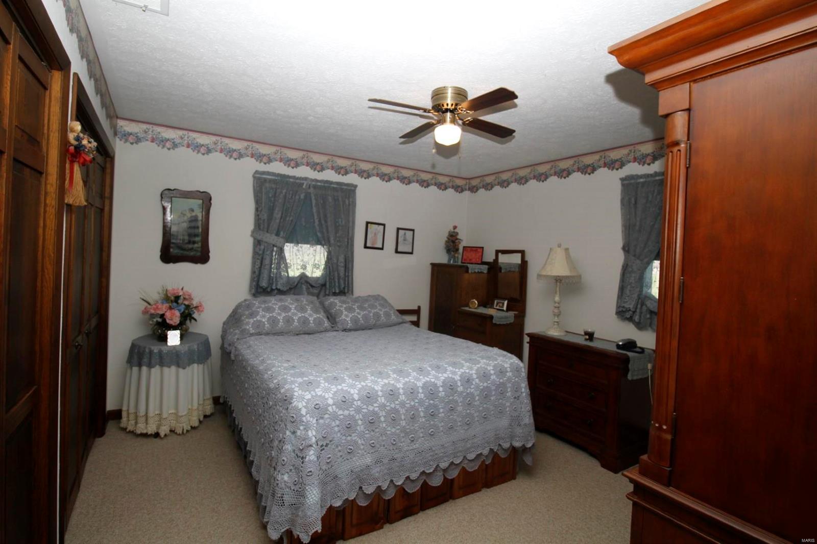 6700 Cecil Road Patoka, IL 62875 - Photo 29 of 64