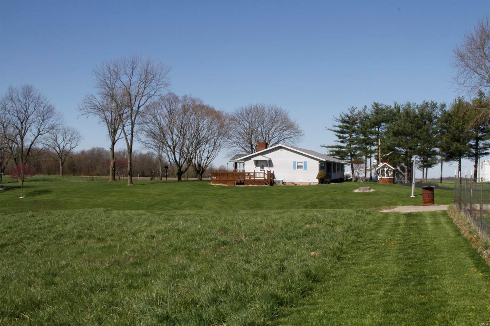 6700 Cecil Road Patoka, IL 62875 - Photo 53 of 64
