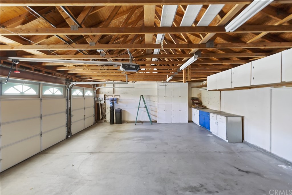 11056 Orchard View Lane Riverside, CA 92503 - Photo 23 of 56