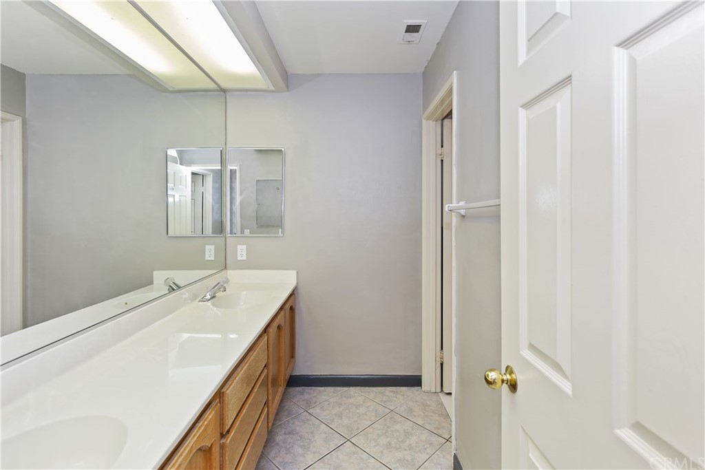 11056 Orchard View Lane Riverside, CA 92503 - Photo 33 of 56