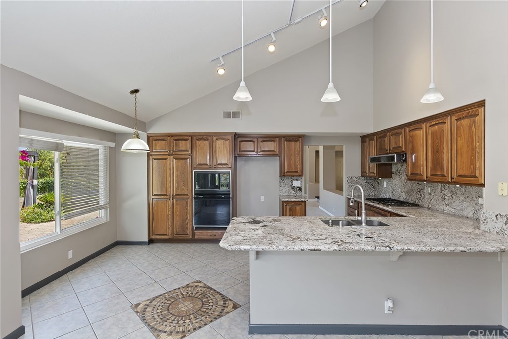 11056 Orchard View Lane Riverside, CA 92503 - Photo 41 of 56