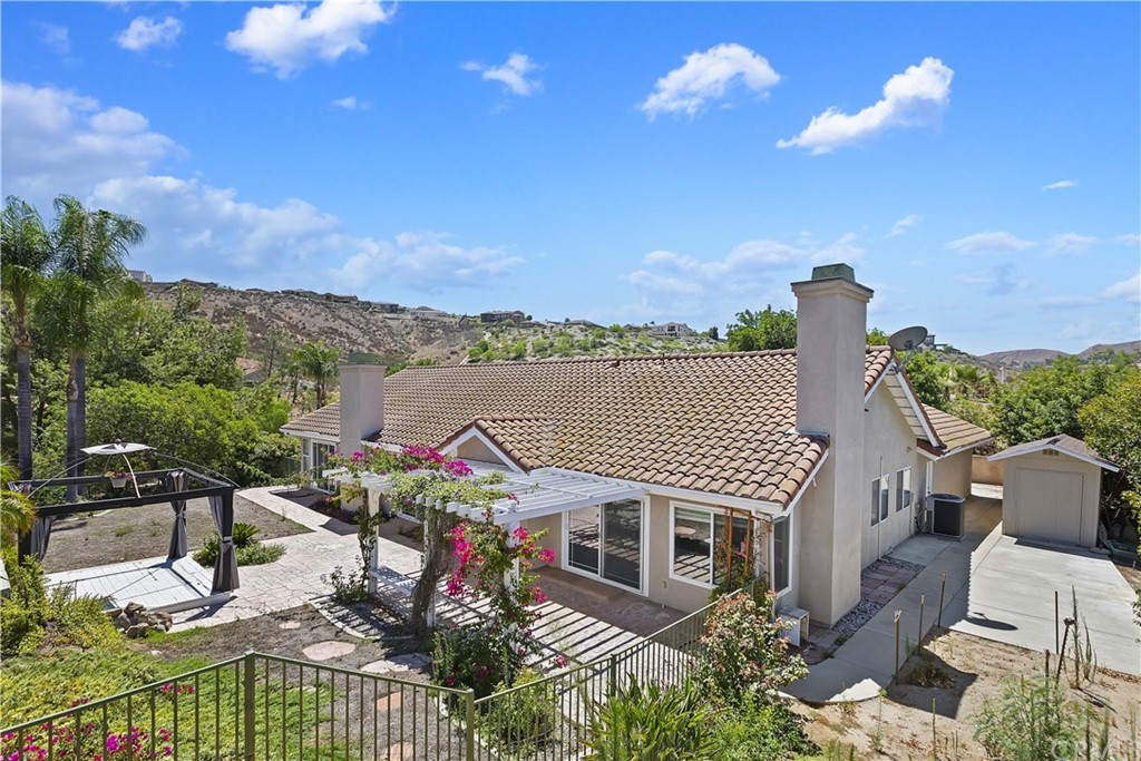 11056 Orchard View Lane Riverside, CA 92503 - Photo 10 of 56