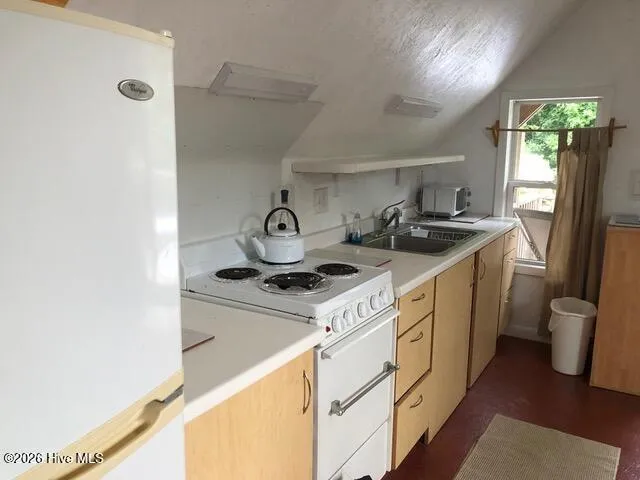 $950 | 464 Russells Creek Road, Beaufort, NC 28516