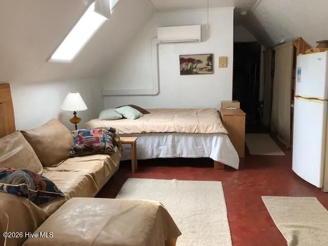 $950 | 464 Russells Creek Road, Beaufort, NC 28516