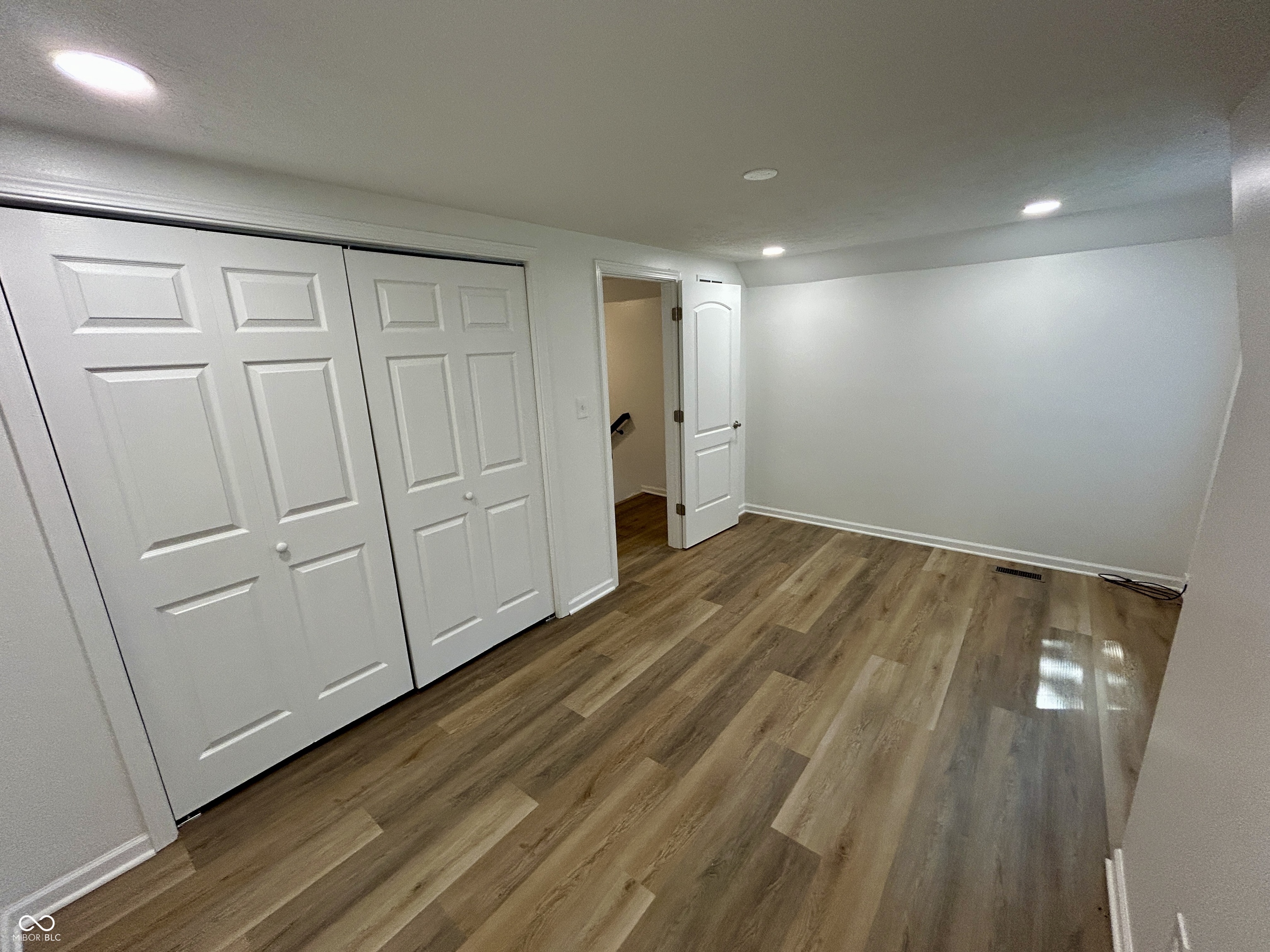 1286 Stonegate Road Greenwood, IN 46142 - Photo 17 of 27