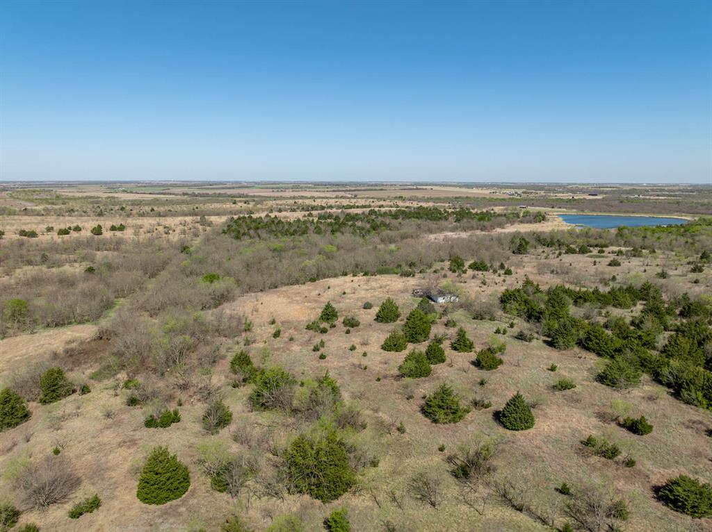 843 Lake Ridge Road Italy, TX 76651 - Photo 8 of 22 Gallery Image 8