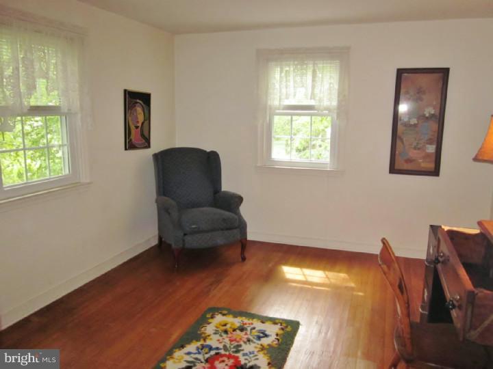 263 Hillcrest Road Wayne, PA 19087 - Photo 17 of 24 Bedroom 2