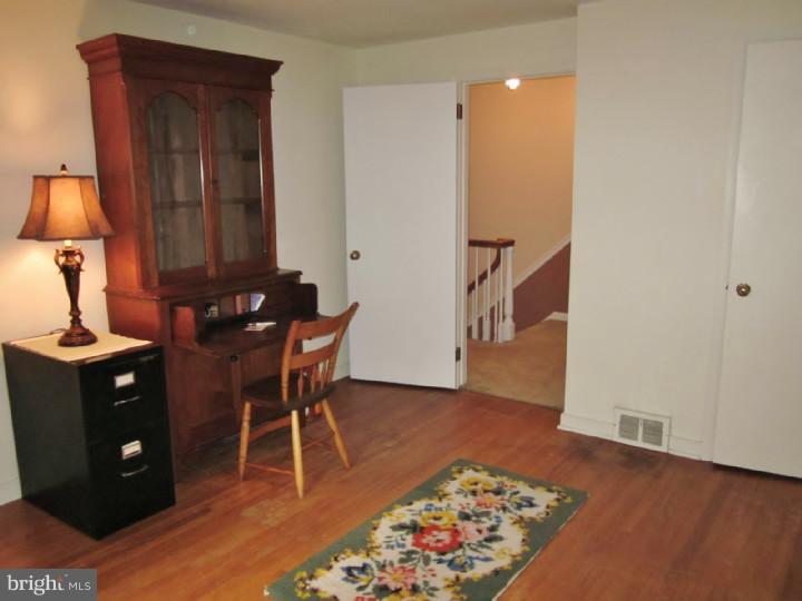 263 Hillcrest Road Wayne, PA 19087 - Photo 18 of 24 Bedroom 2