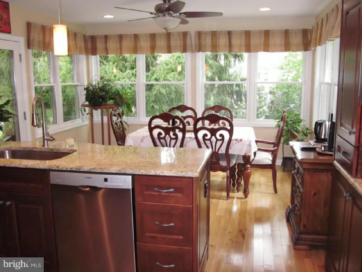 263 Hillcrest Road Wayne, PA 19087 - Photo 8 of 24 Breakfast Room