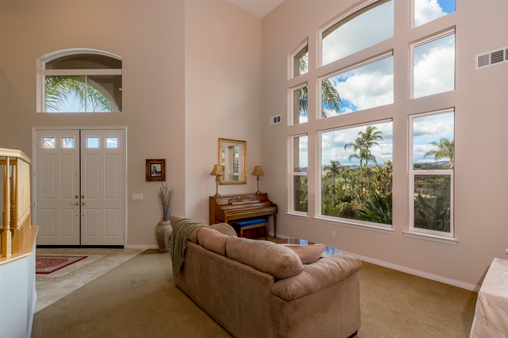 941 Bellagio Road Escondido, CA 92027 - Photo 11 of 25 Gallery Image 11