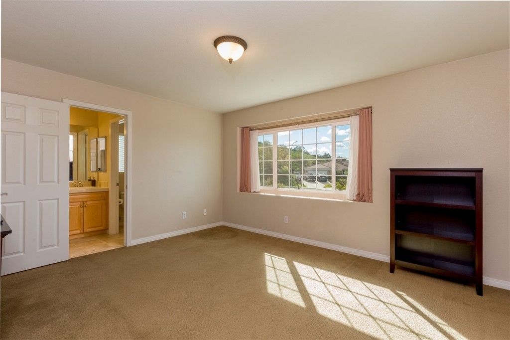 941 Bellagio Road Escondido, CA 92027 - Photo 22 of 25 Gallery Image 22