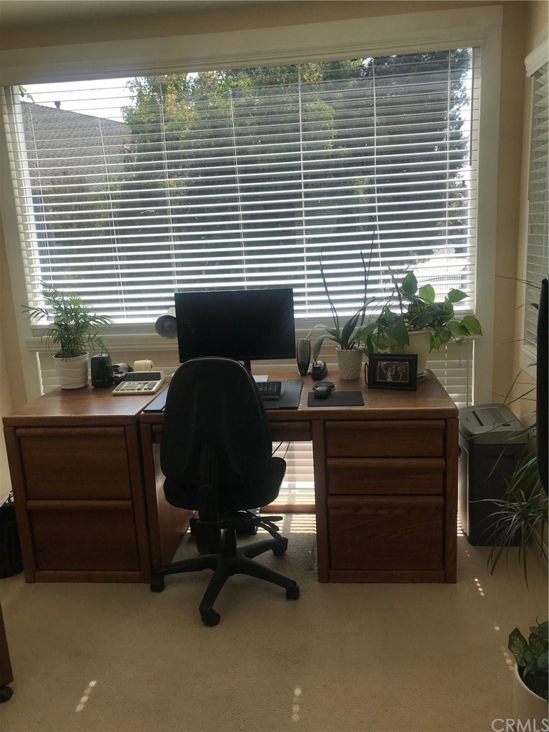 6053 Loynes Drive Long Beach, CA 90803 - Photo 19 of 21 a view of a workspace with a window