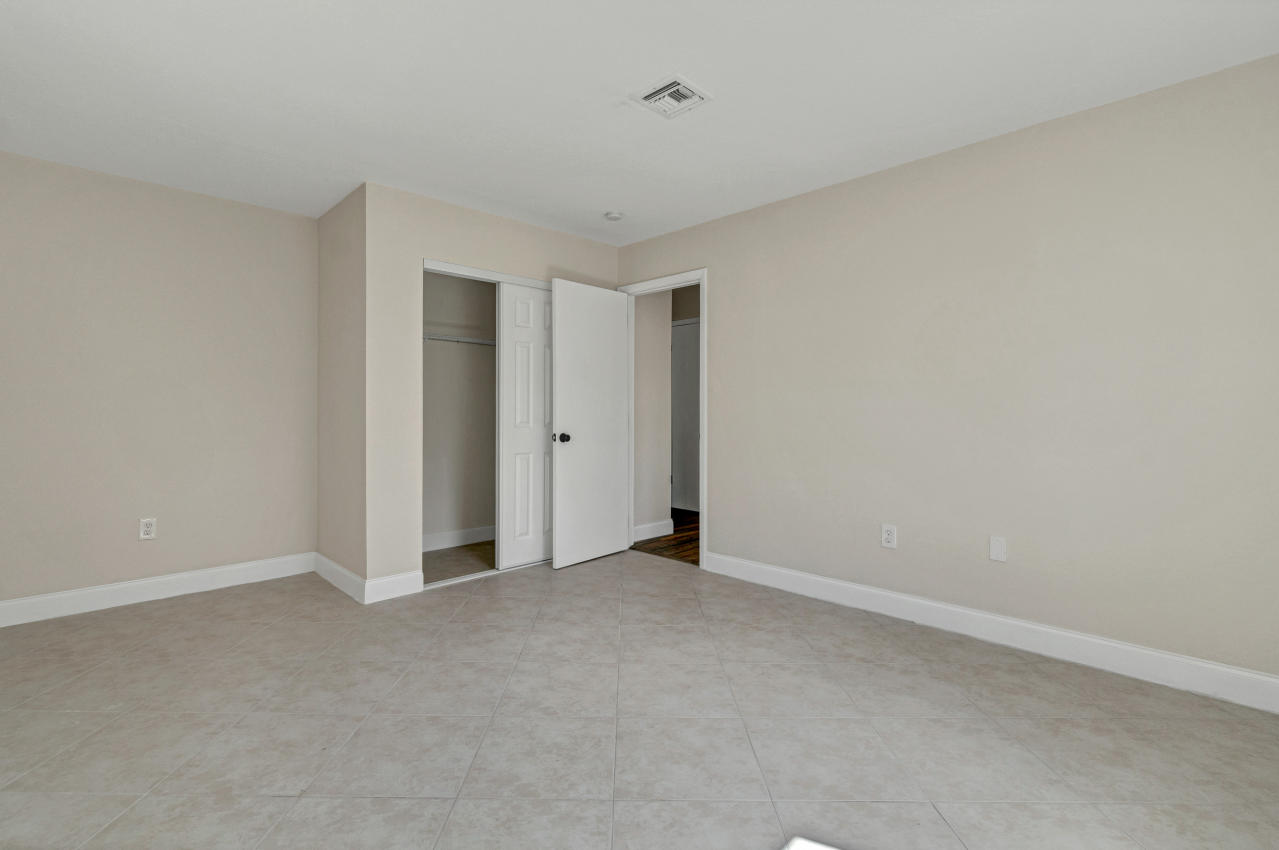 3526 Ivanhoe Avenue Boynton Beach, FL 33436 - Photo 23 of 29 a view of an empty room
