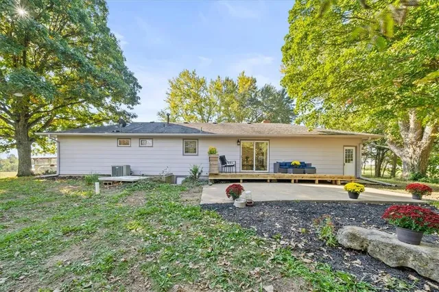 $450,000 | 5600 East Poney Creek Road, Freeman, MO 64746