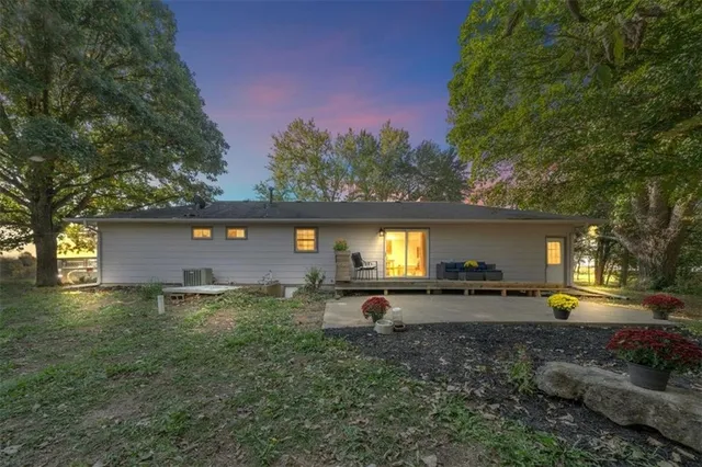 $450,000 | 5600 East Poney Creek Road, Freeman, MO 64746