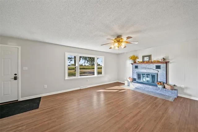 $450,000 | 5600 East Poney Creek Road, Freeman, MO 64746