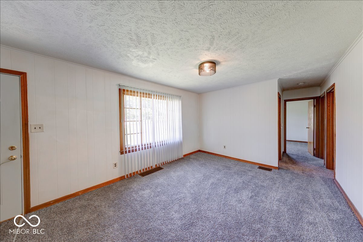 249 West County Line Road Greenwood, IN 46142 - Photo 9 of 28