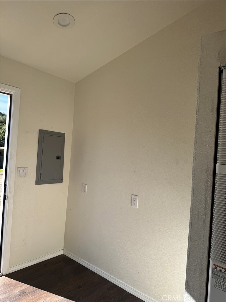 28110 Winchester Road Winchester, CA 92596 - Photo 33 of 36 a view of a hallway