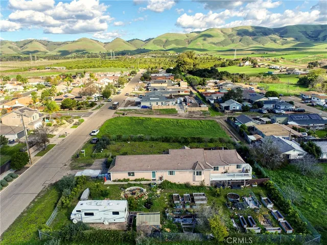 $1,265,000 | 182-172 East Chestnut Street, Nipomo, CA 93444