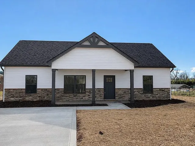 $279,000 | 704 Mitchell Drive, Seneca, SC 29678