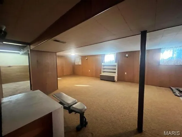 $220,000 | 12 Hillcrest Drive, Hannibal, MO 63401