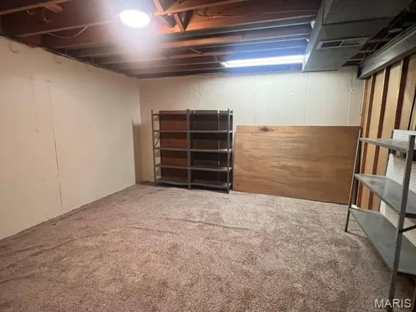 $220,000 | 12 Hillcrest Drive, Hannibal, MO 63401