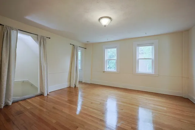 $999,000 | 16-18 Beacon Place, Melrose, MA 02176