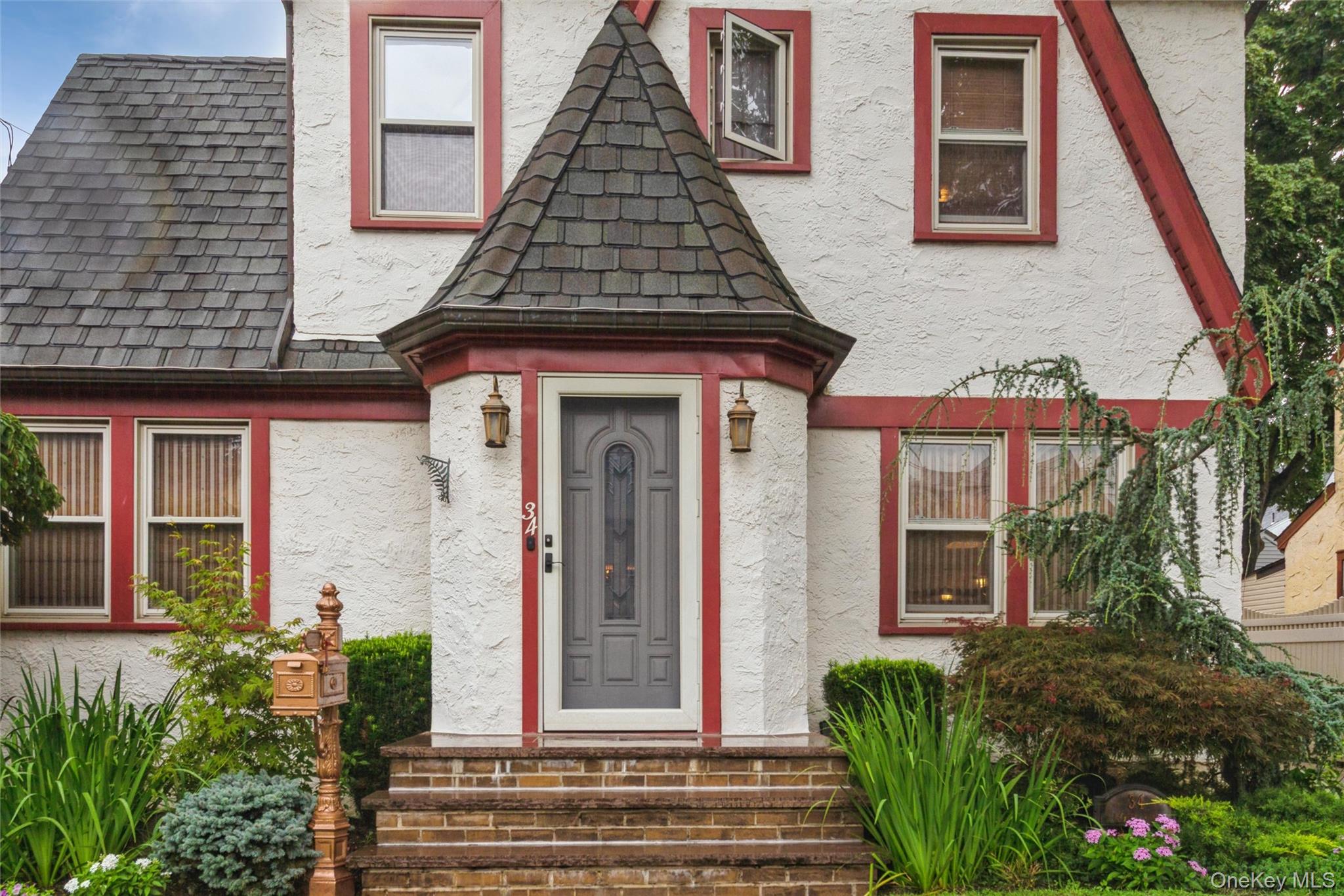 34 Archer Road West Hempstead, NY 11552 - Photo 2 of 39 Front Exterior