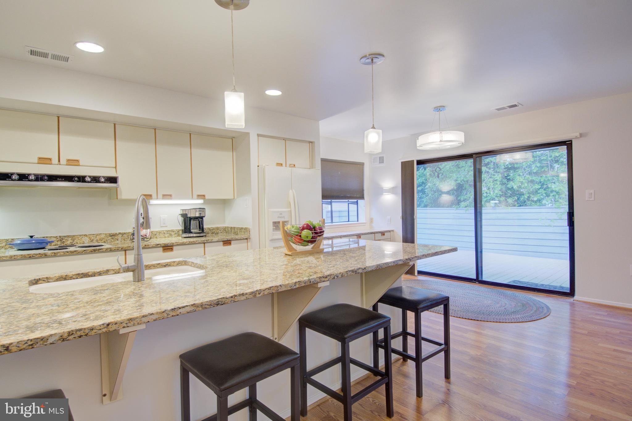 11043 Solaridge Drive Reston, VA 20191 - Photo 11 of 25