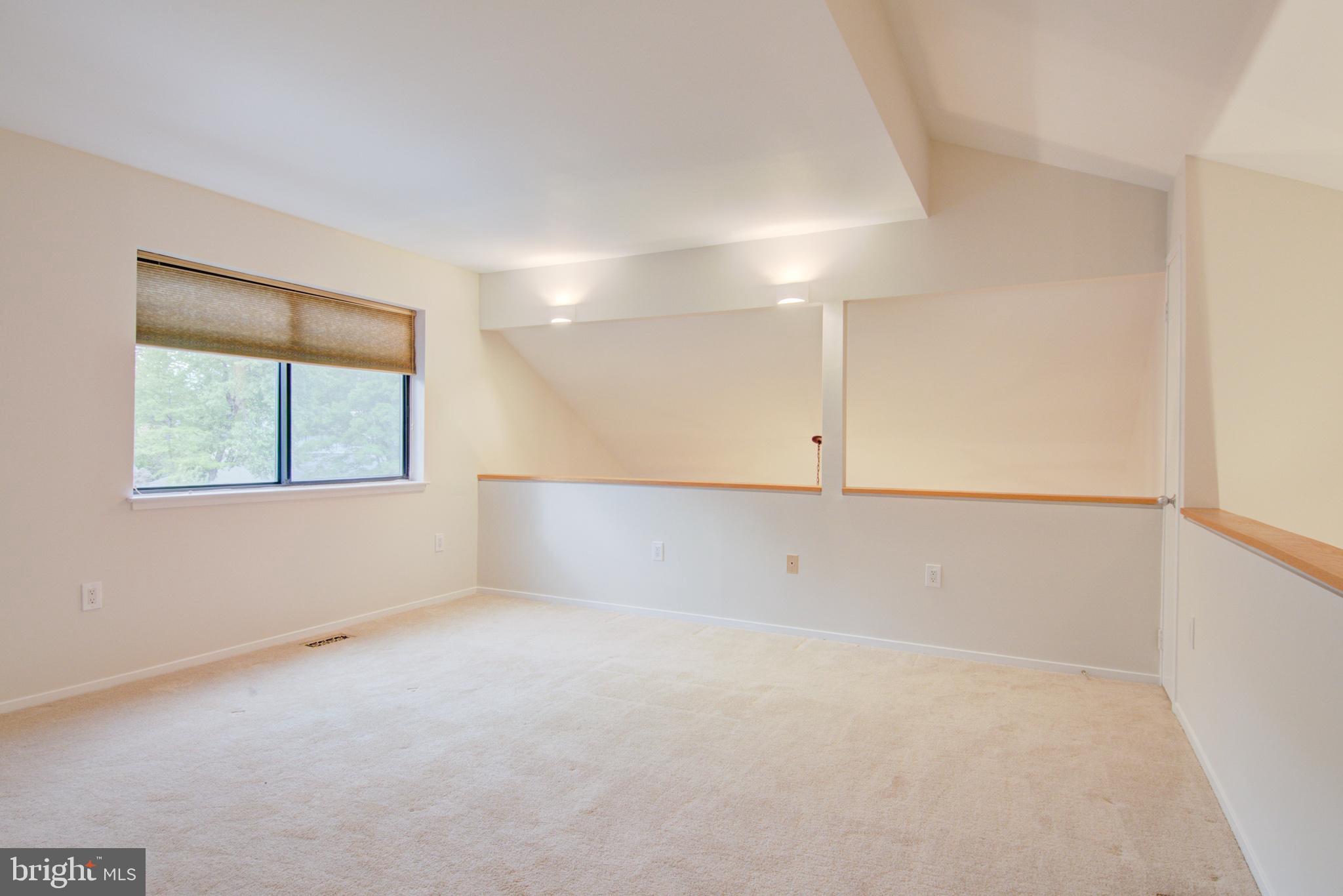 11043 Solaridge Drive Reston, VA 20191 - Photo 21 of 25