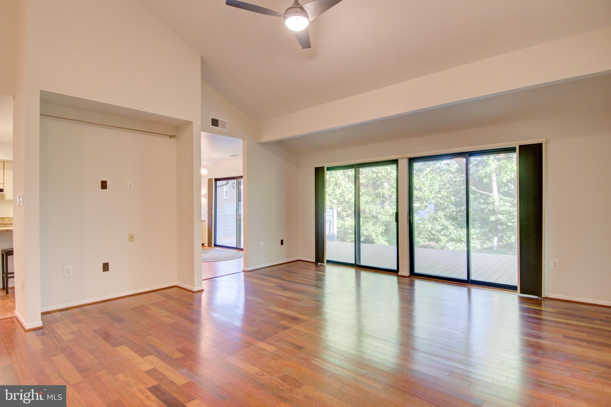 11043 Solaridge Drive Reston, VA 20191 - Photo 10 of 25