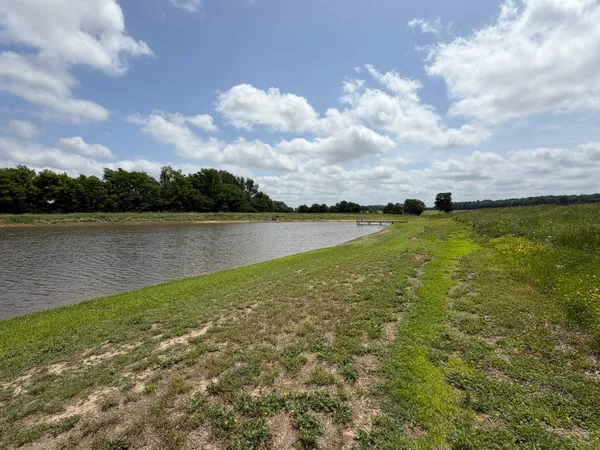 $430,000 | 2600 State Line Road West, Hazel, KY 42049