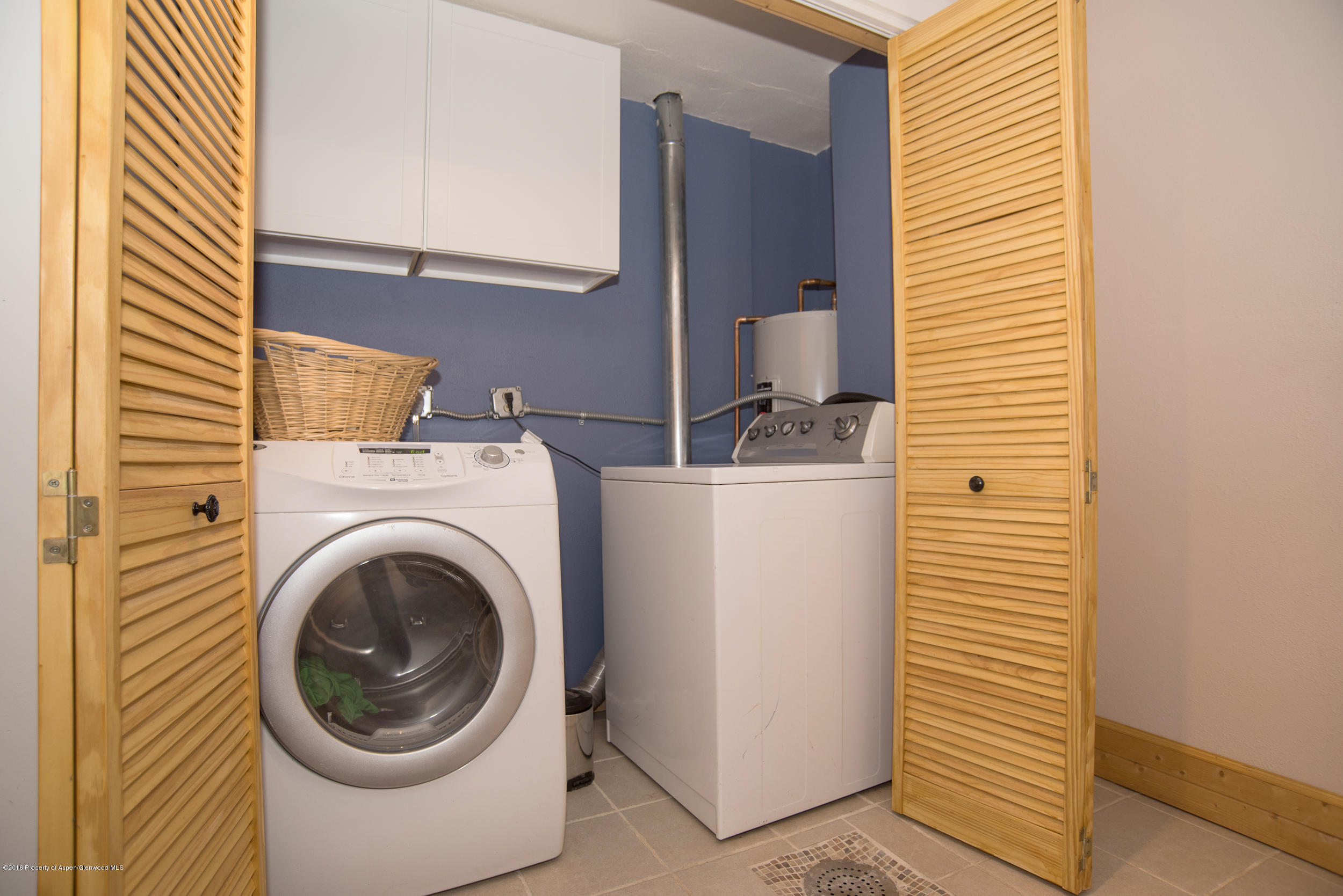 357 Elk Mountain Drive Redstone, CO 81623 - Photo 33 of 40 a utility room with dryer and washer
