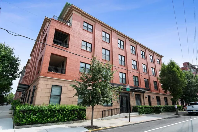 $4,800 | 350 7th Street, Unit 2E, Hoboken, NJ 07030