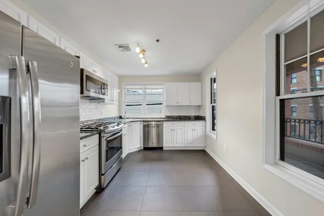 $4,800 | 350 7th Street, Unit 2E, Hoboken, NJ 07030