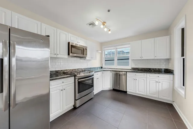 $4,800 | 350 7th Street, Unit 2E, Hoboken, NJ 07030