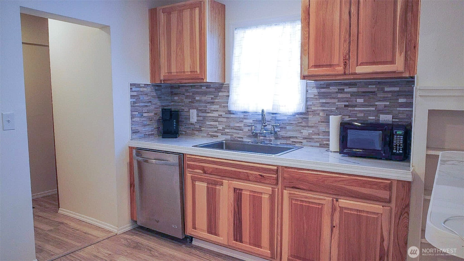 427 Boulevard Road Southeast Olympia, WA 98501 - Photo 3 of 25 Gallery Image 3