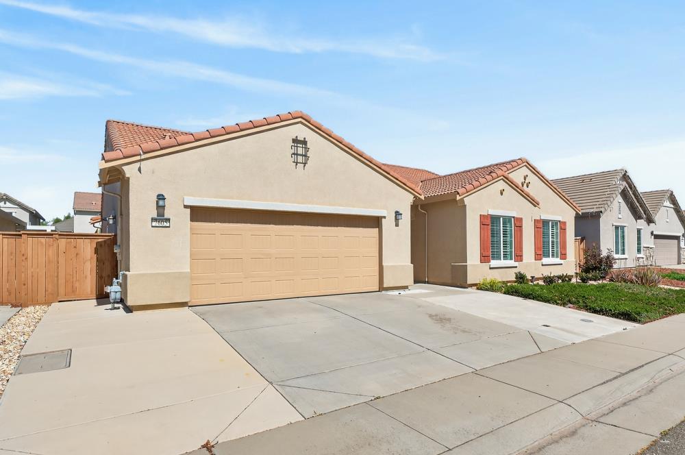 7605 Ferrell Way Elk Grove, CA 95757 - Photo 2 of 69